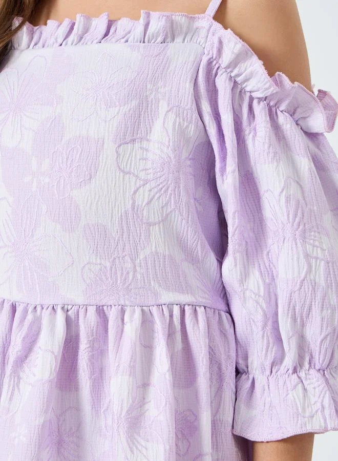 ستايلي فستان ميدي بطبعة زهور وأكتاف مكشوفة